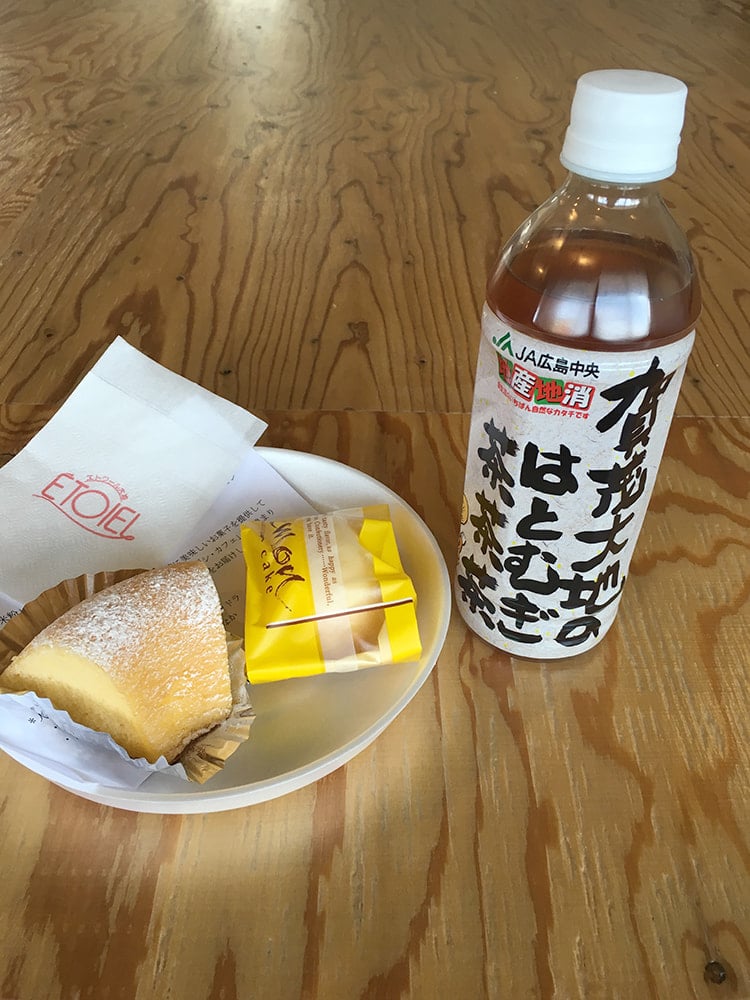 レモンケーキと米粉のシフォンケーキ